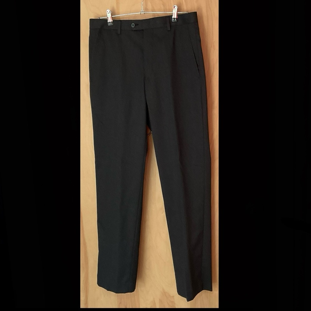 Greg Norman 32x32 Black Dress Pants - EUC